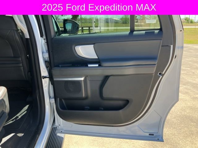 Used 2025 Ford Expedition Max Active image 17