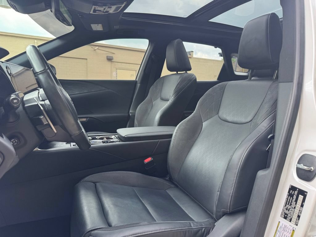Used 2023 Lexus RX 350 AWD w/ Cold Area Package image 23