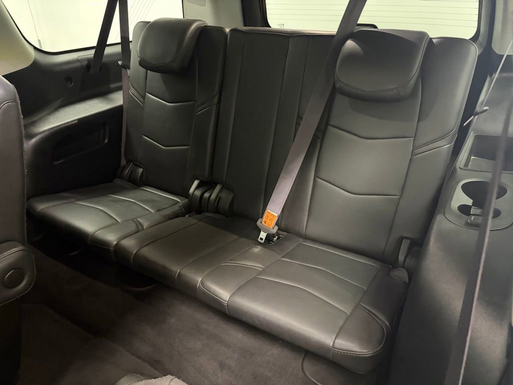 Used 2017 Cadillac Escalade ESV Luxury AWD/4WD image 36