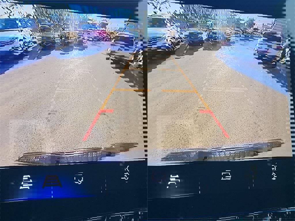 Used 2024 Chevrolet Colorado Z71 w/ Z71 Convenience Package 2 image 18