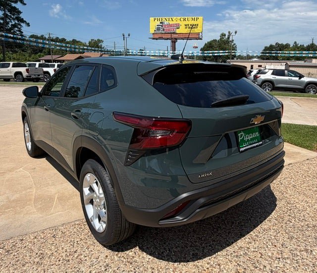 New 2026 Chevrolet Trax LS w/ LS Convenience Package FWD image 6