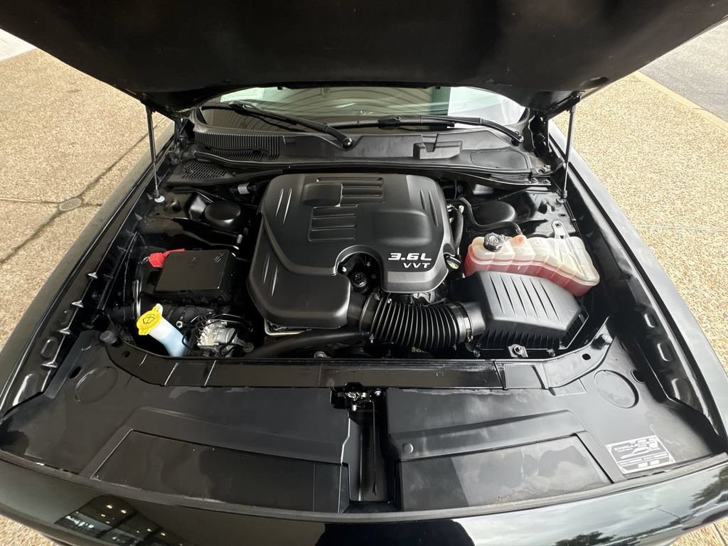Used 2023 Dodge Challenger SXT w/ Plus Package RWD image 29