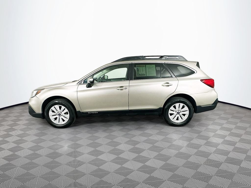 Used 2019 Subaru Outback 2.5i Premium AWD/4WD image 6