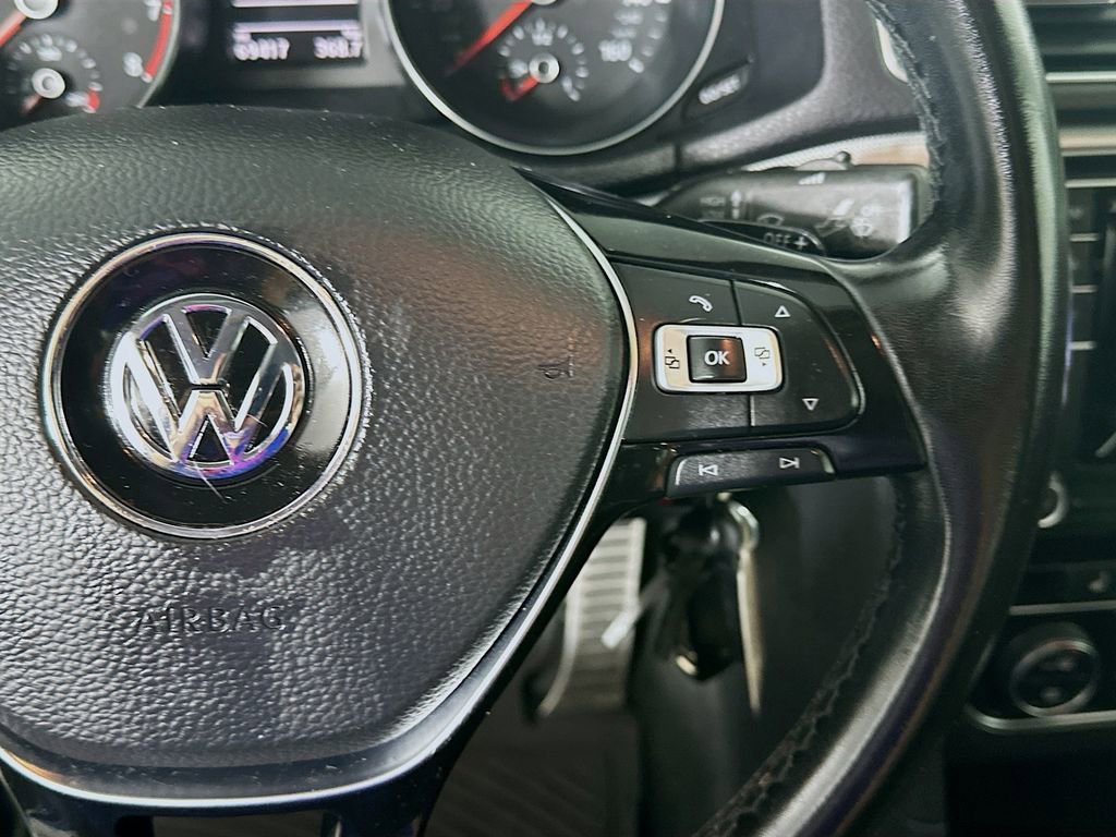 Used 2016 Volkswagen Passat 1.8T R-Line image 25