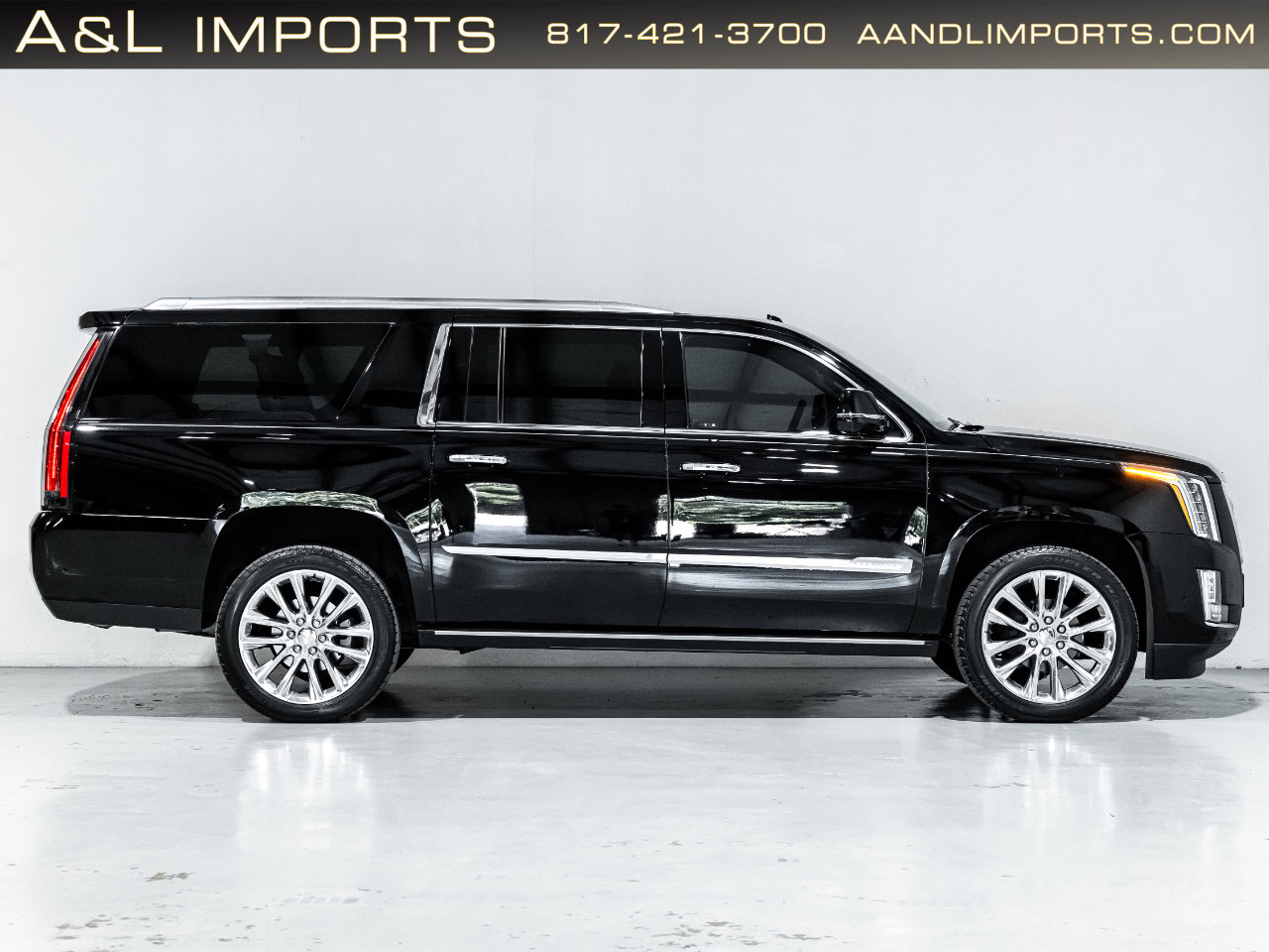 Used 2019 Cadillac Escalade ESV Premium Luxury image 34