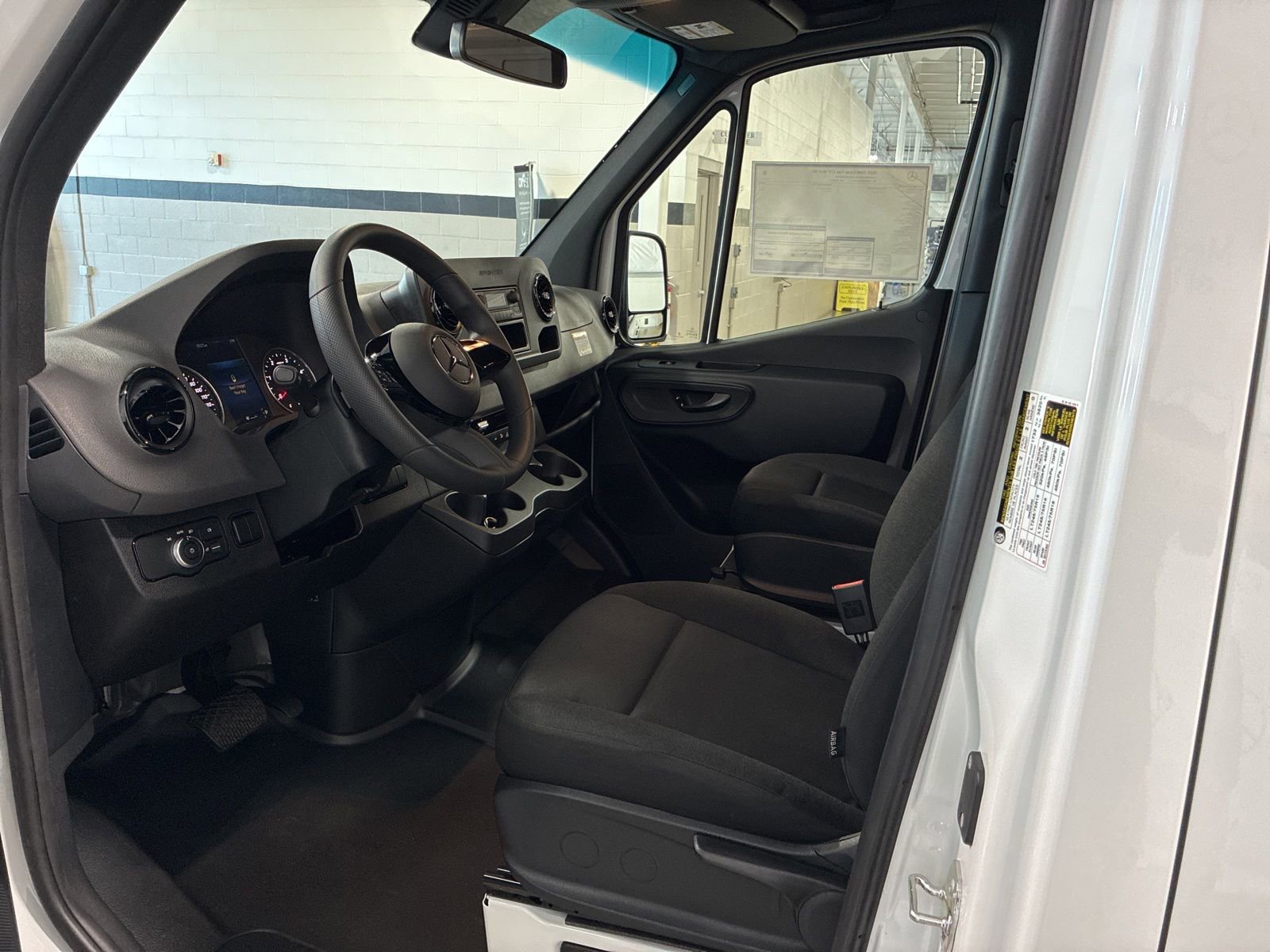 New 2025 Mercedes-Benz Sprinter 2500 image 7