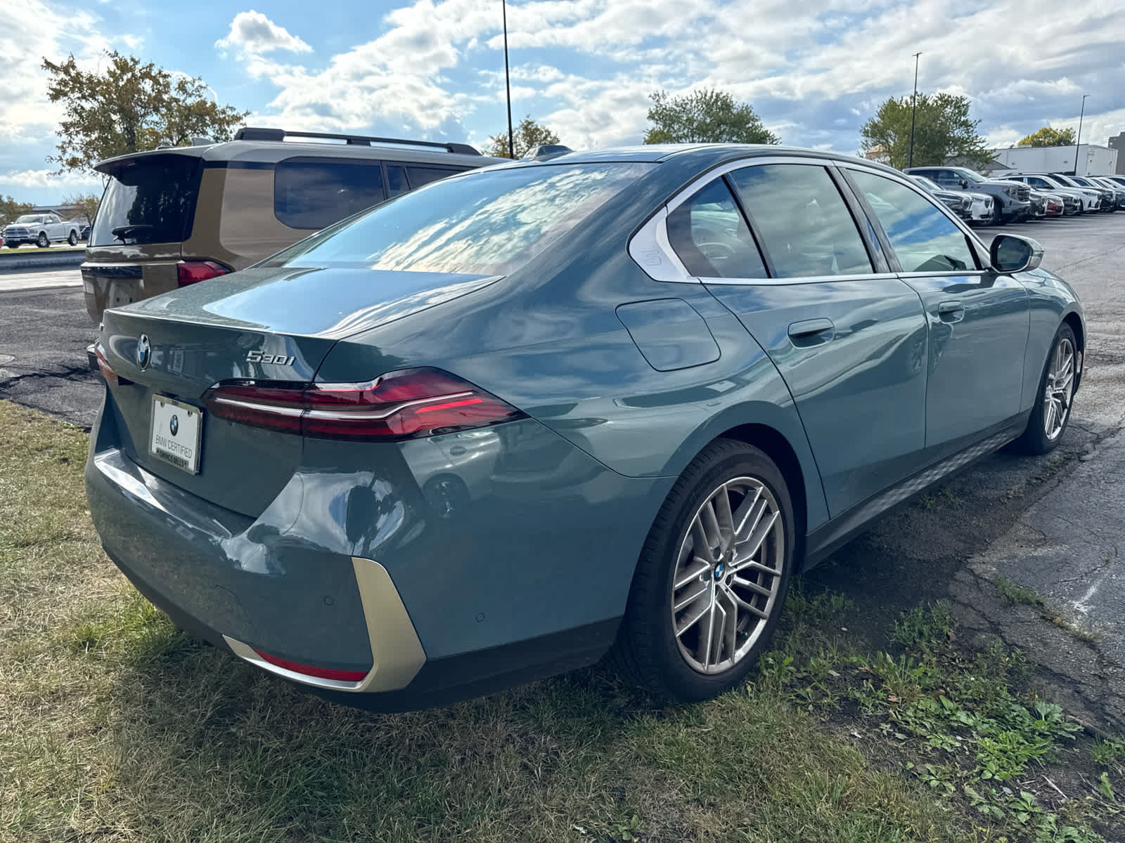 Used 2024 BMW 530i xDrive w/ Convenience Package AWD/4WD image 11