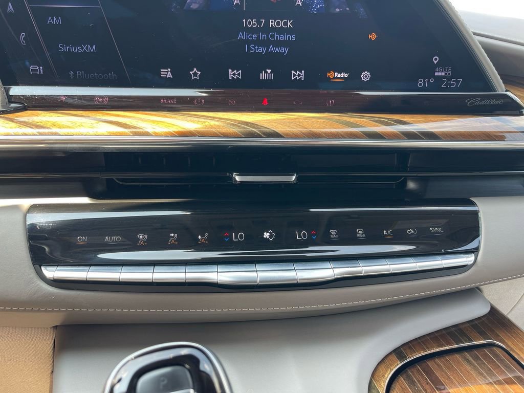 Used 2023 Cadillac Escalade Sport Platinum w/ LPO, ONYX Package image 22