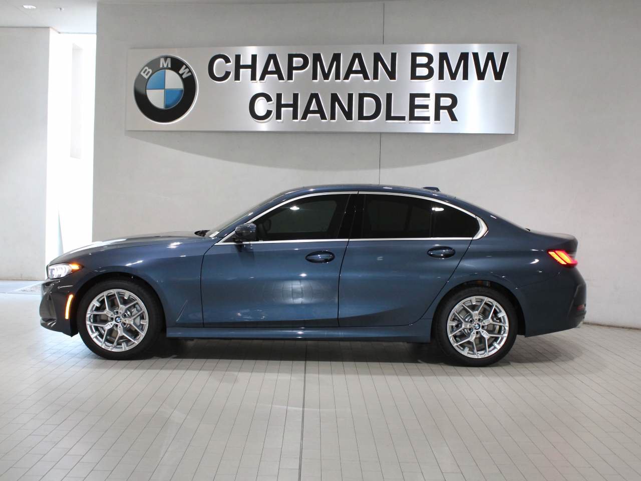 Used 2026 BMW 330i Sedan RWD image 3