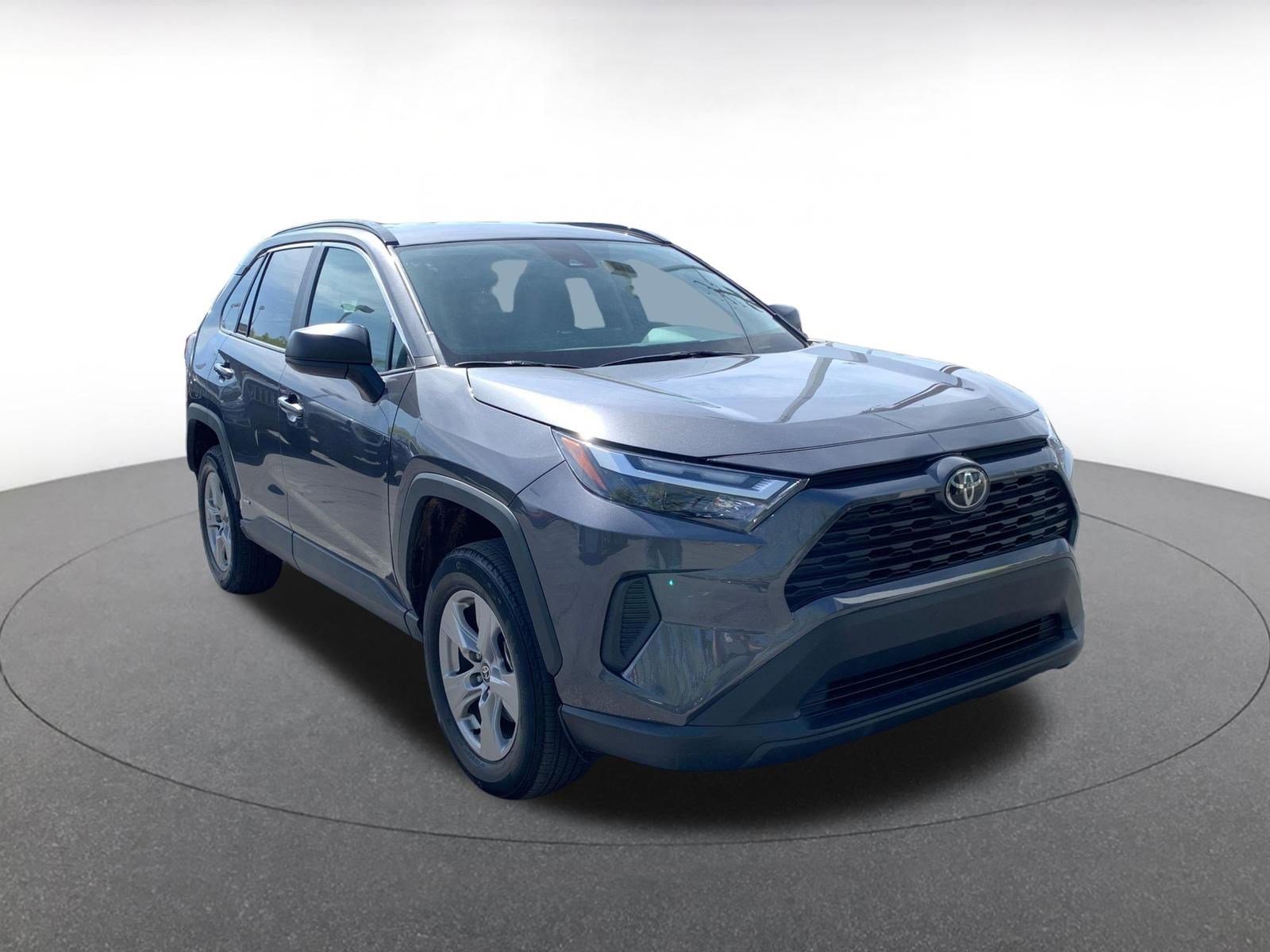 Used 2025 Toyota RAV4 LE image 1