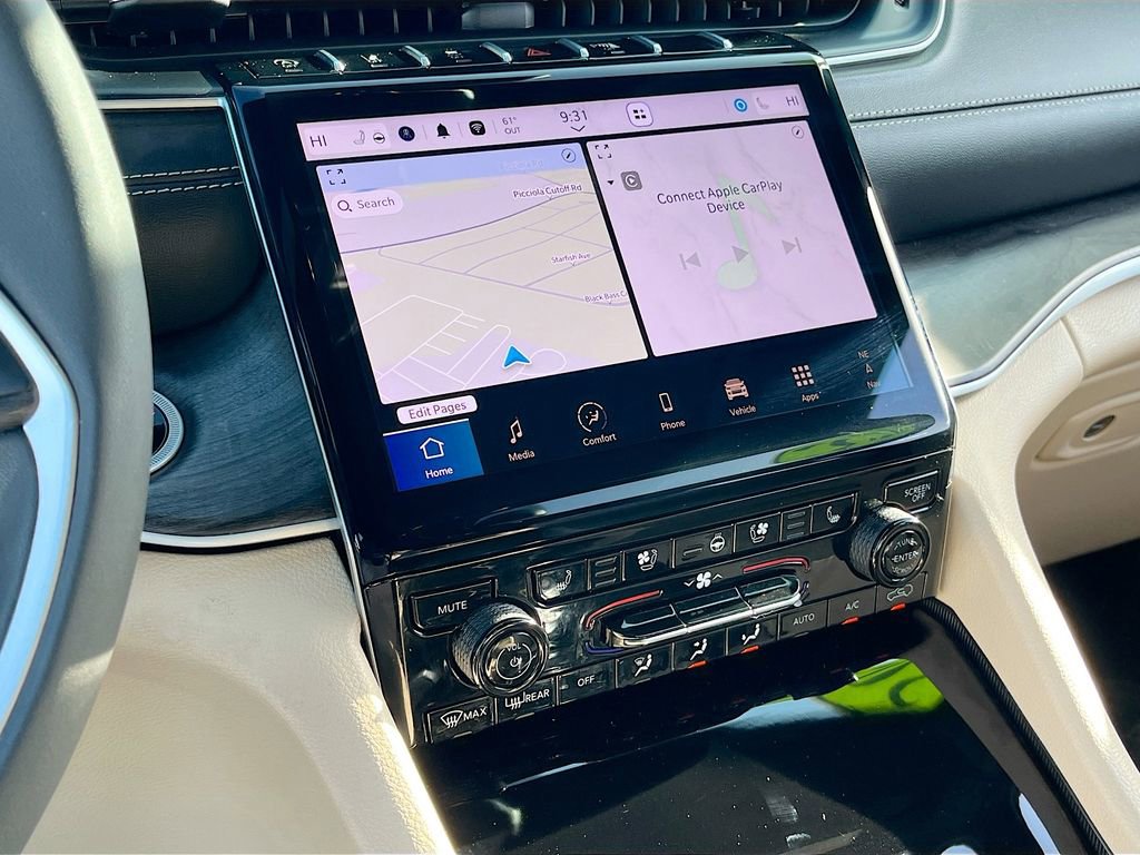 Certified 2025 Jeep Grand Cherokee L Limited w/ Luxury Tech Group II image 15