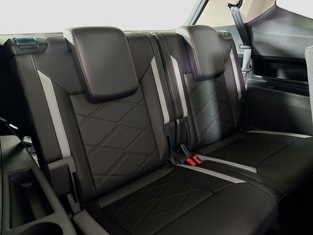 New 2026 Volkswagen Atlas Peak Edition image 28