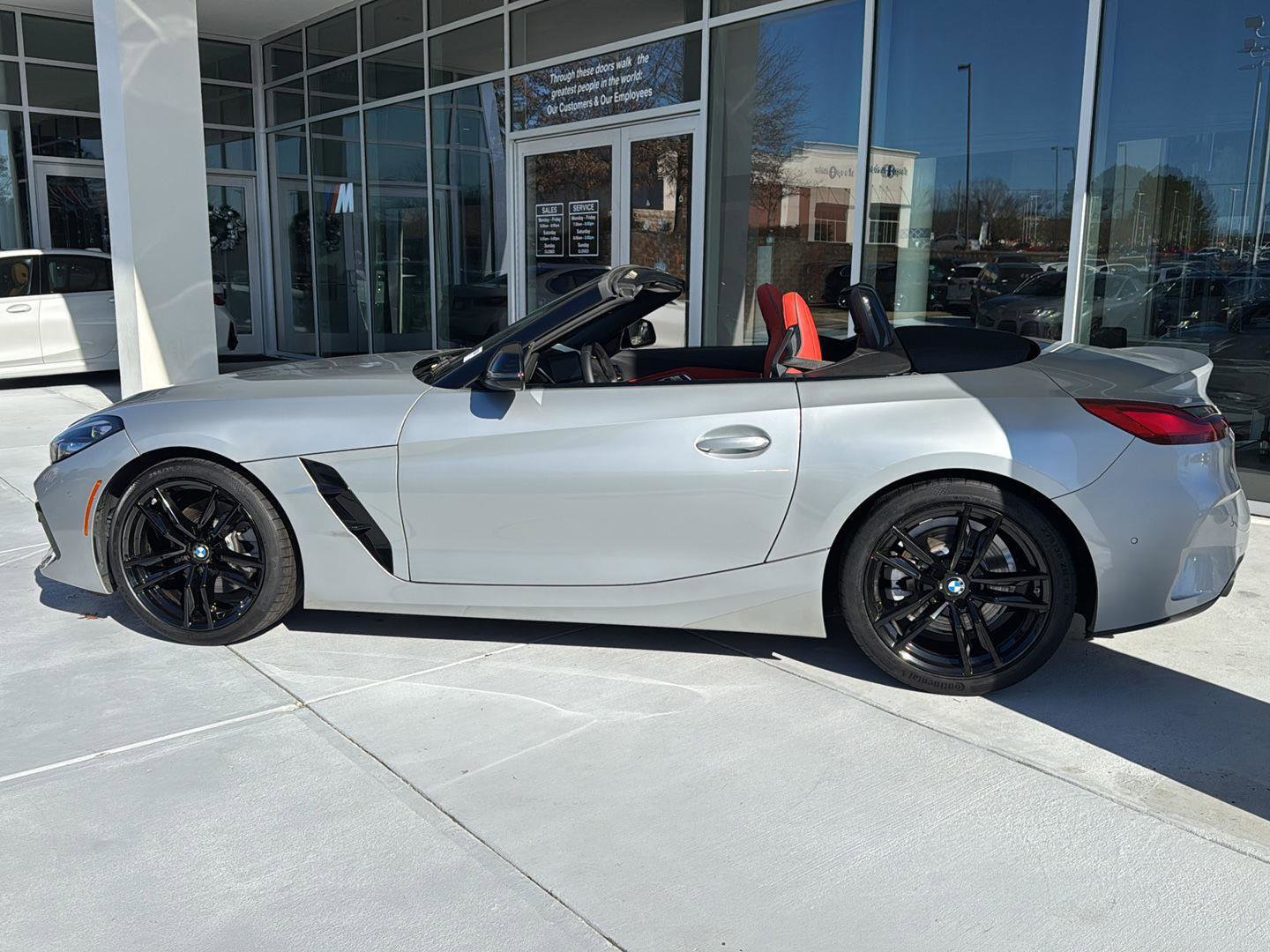 Certified 2022 BMW Z4 sDrive30i w/ M Sport Package image 24