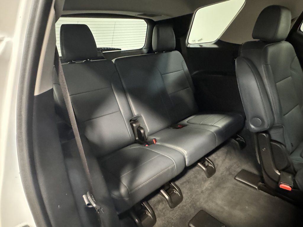 Used 2021 Chevrolet Traverse Premier image 68