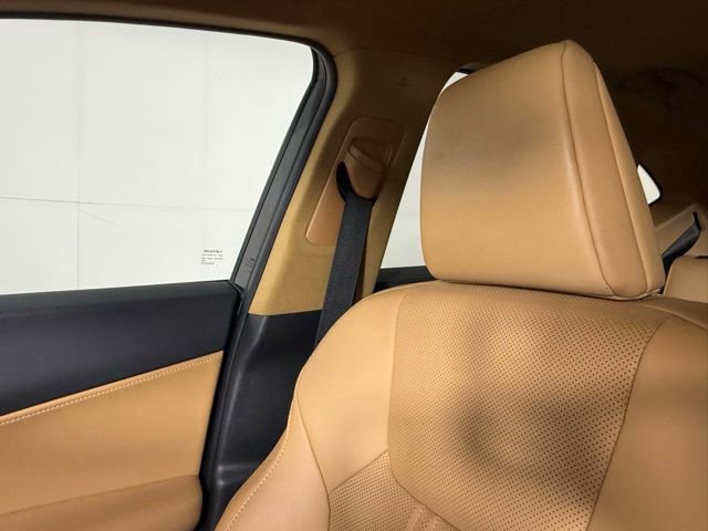 Used 2024 Lexus NX 250 FWD w/ Towing Package (2000 Lbs) image 17