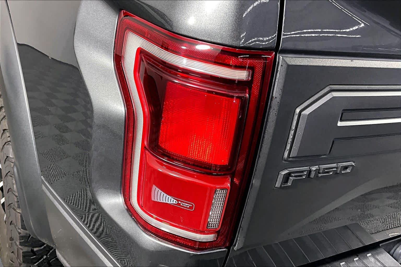 Used 2019 Ford F150 Raptor w/ Equipment Group 802A Luxury AWD/4WD image 28
