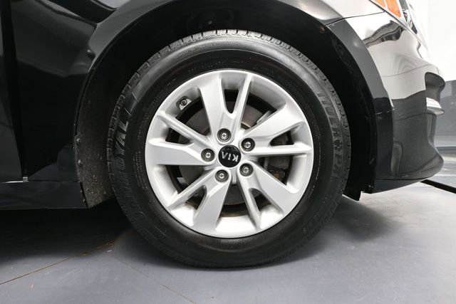 Used 2017 Kia Optima LX FWD image 14