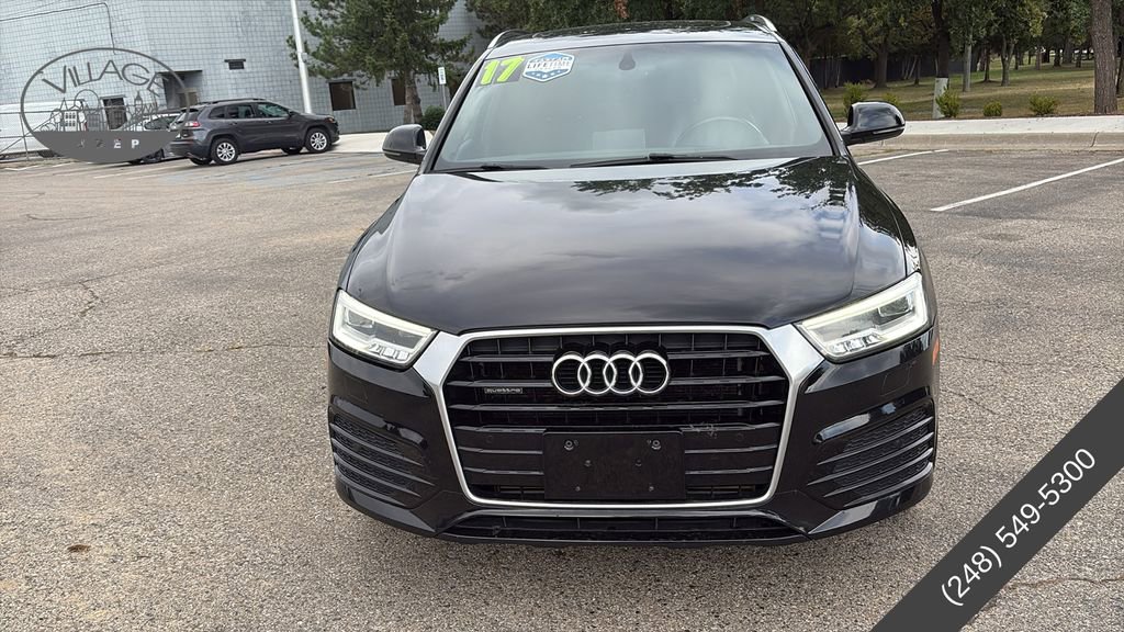 Used 2017 Audi Q3 2.0T Prestige w/ Prestige Package image 29