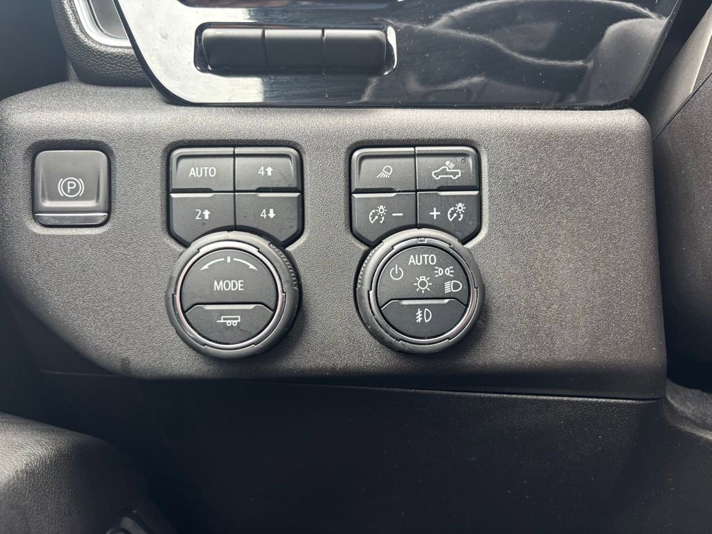 Used 2024 Chevrolet Silverado 2500 High Country w/ Technology Package image 33