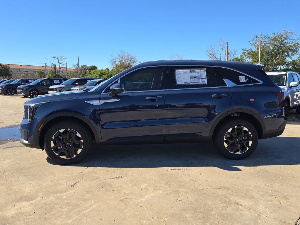 New 2026 Kia Sorento S image 5