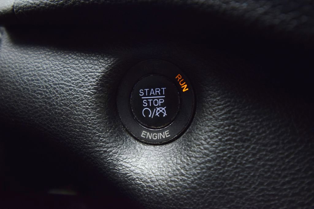 Used 2014 Jeep Cherokee Latitude w/ Comfort/Convenience Group image 29