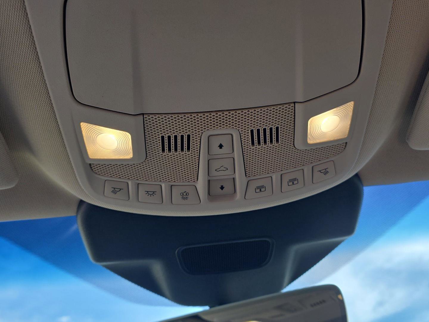 Used 2020 Lincoln Nautilus Reserve image 33