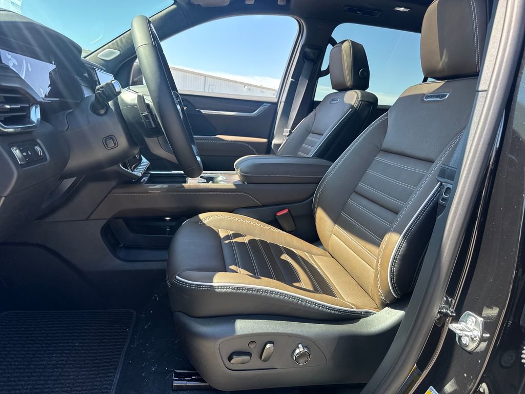 New 2026 GMC Acadia Denali Ultimate FWD image 14