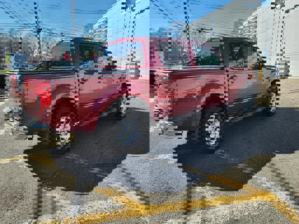 Used 2011 Nissan Frontier SV image 8