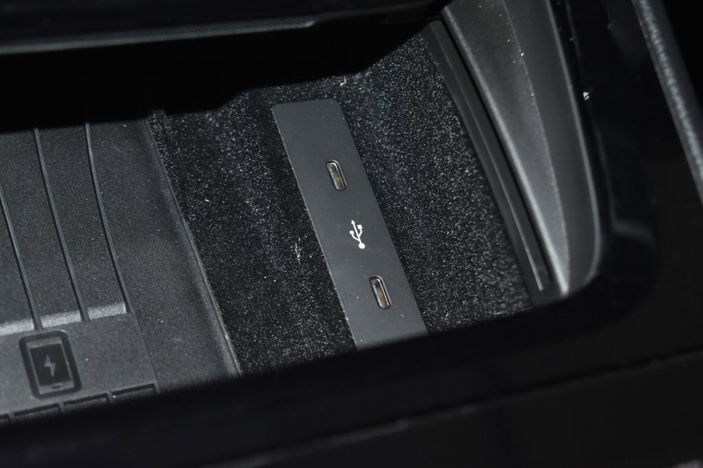 Certified 2025 Porsche Cayenne image 16