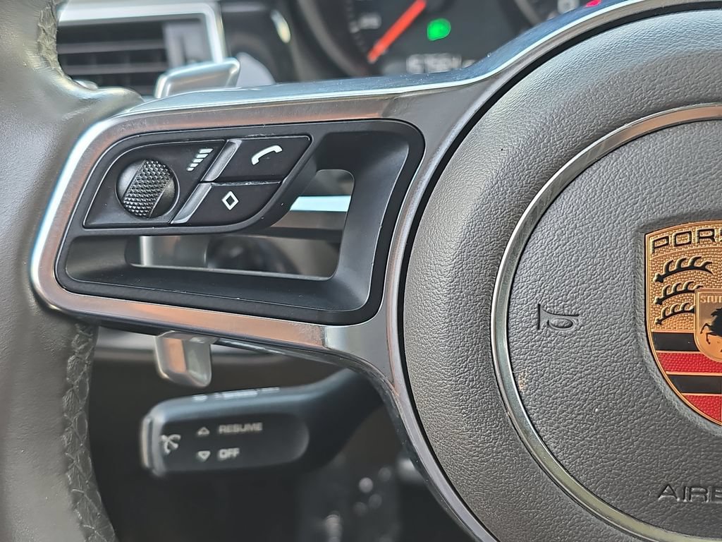 Used 2018 Porsche Macan AWD/4WD image 20