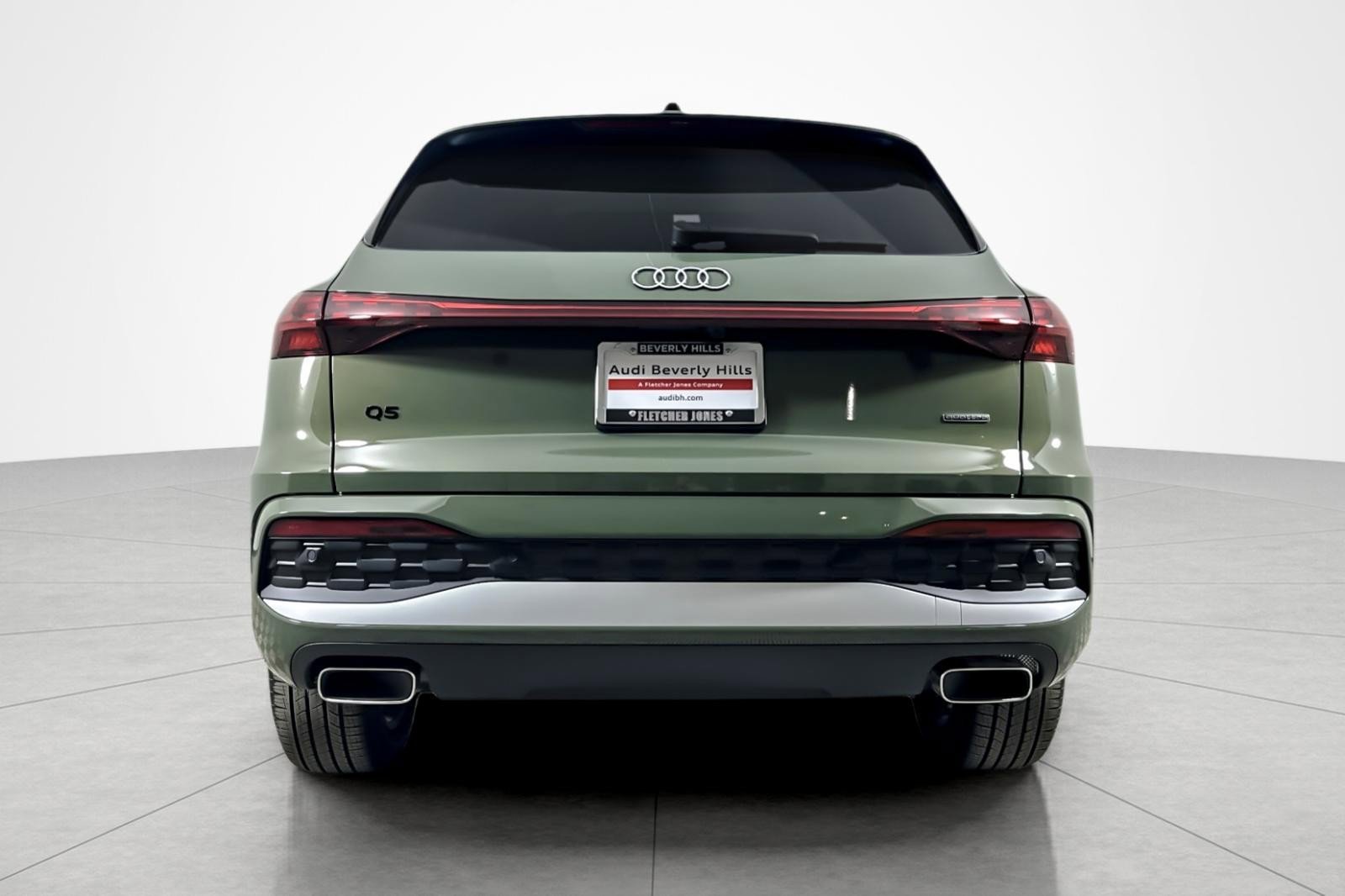 Used 2025 Audi Q5 Premium w/ 19" Wheel Package image 4