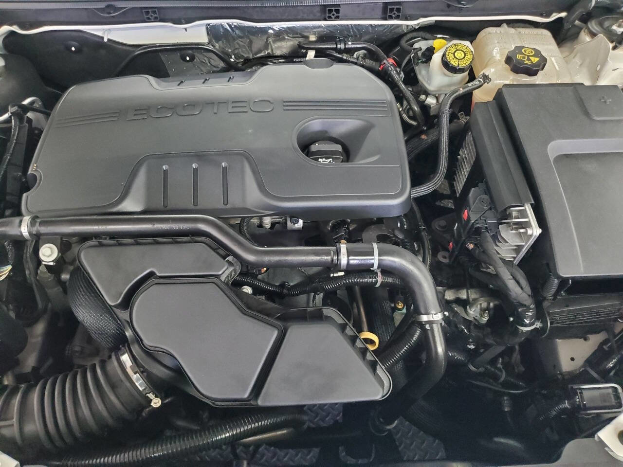 Used 2012 Buick Regal Leather image 4