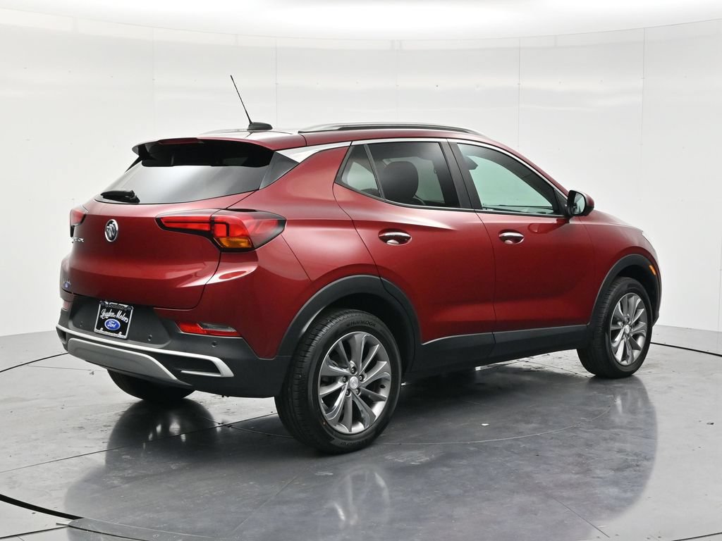 Used 2022 Buick Encore GX Select w/ Advanced Technology Package AWD/4WD image 5