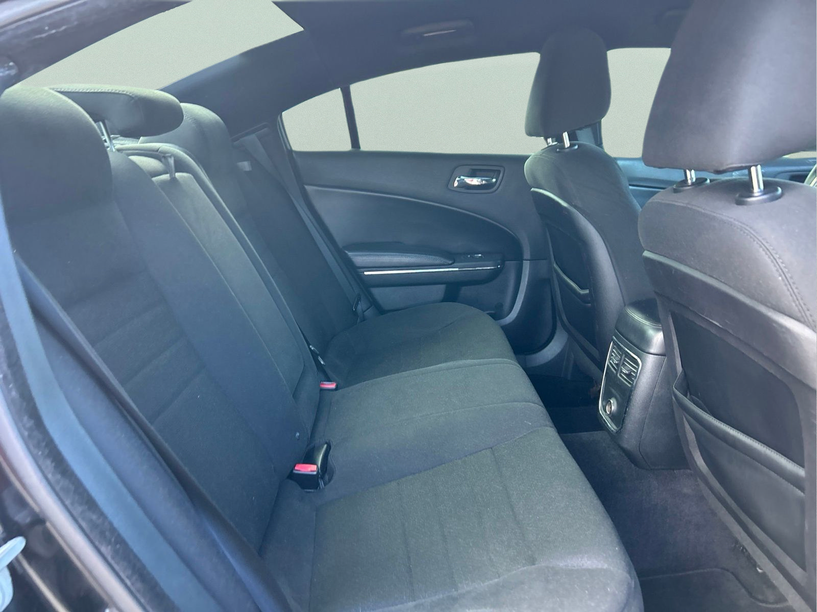 Used 2014 Dodge Charger SXT RWD image 12