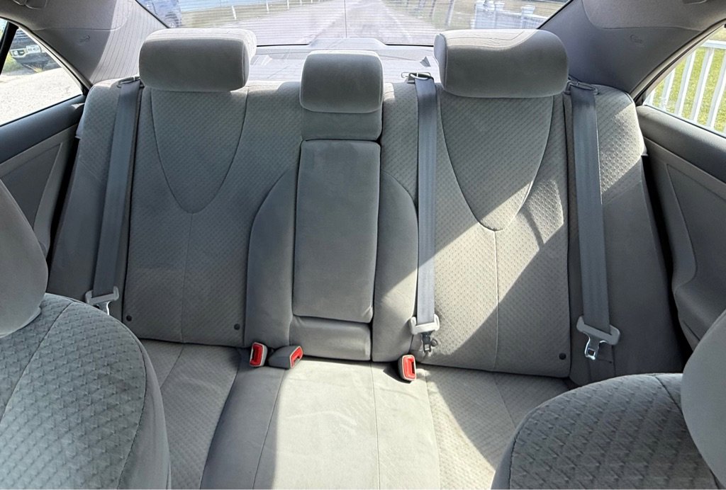 Used 2009 Toyota Camry LE FWD image 14