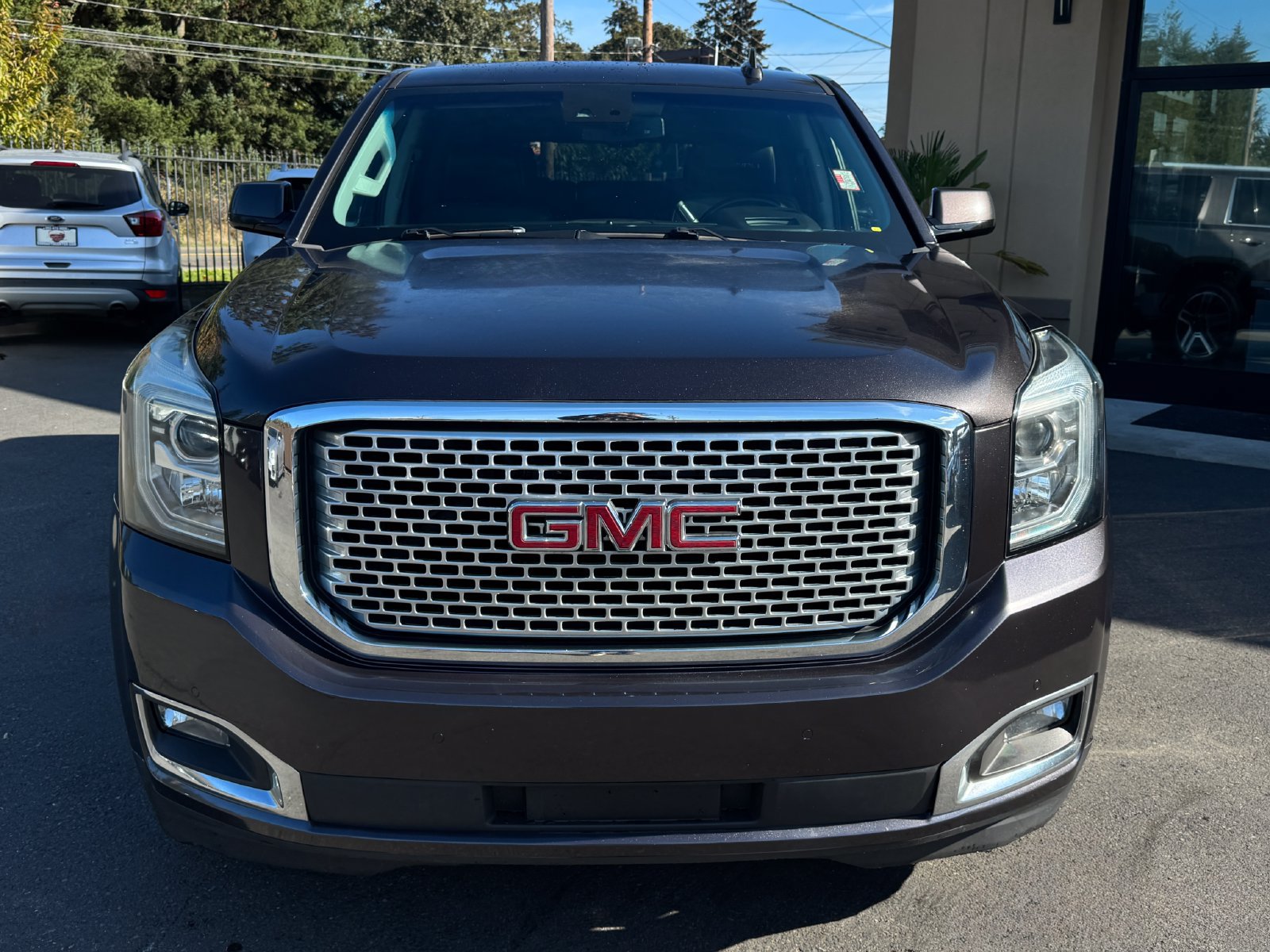 Used 2016 GMC Yukon Denali w/ Open Road Package AWD/4WD image 2