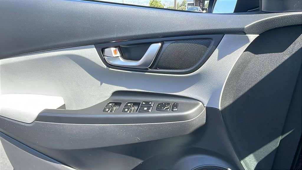 Used 2023 Hyundai Kona SEL w/ Cargo Package FWD image 28