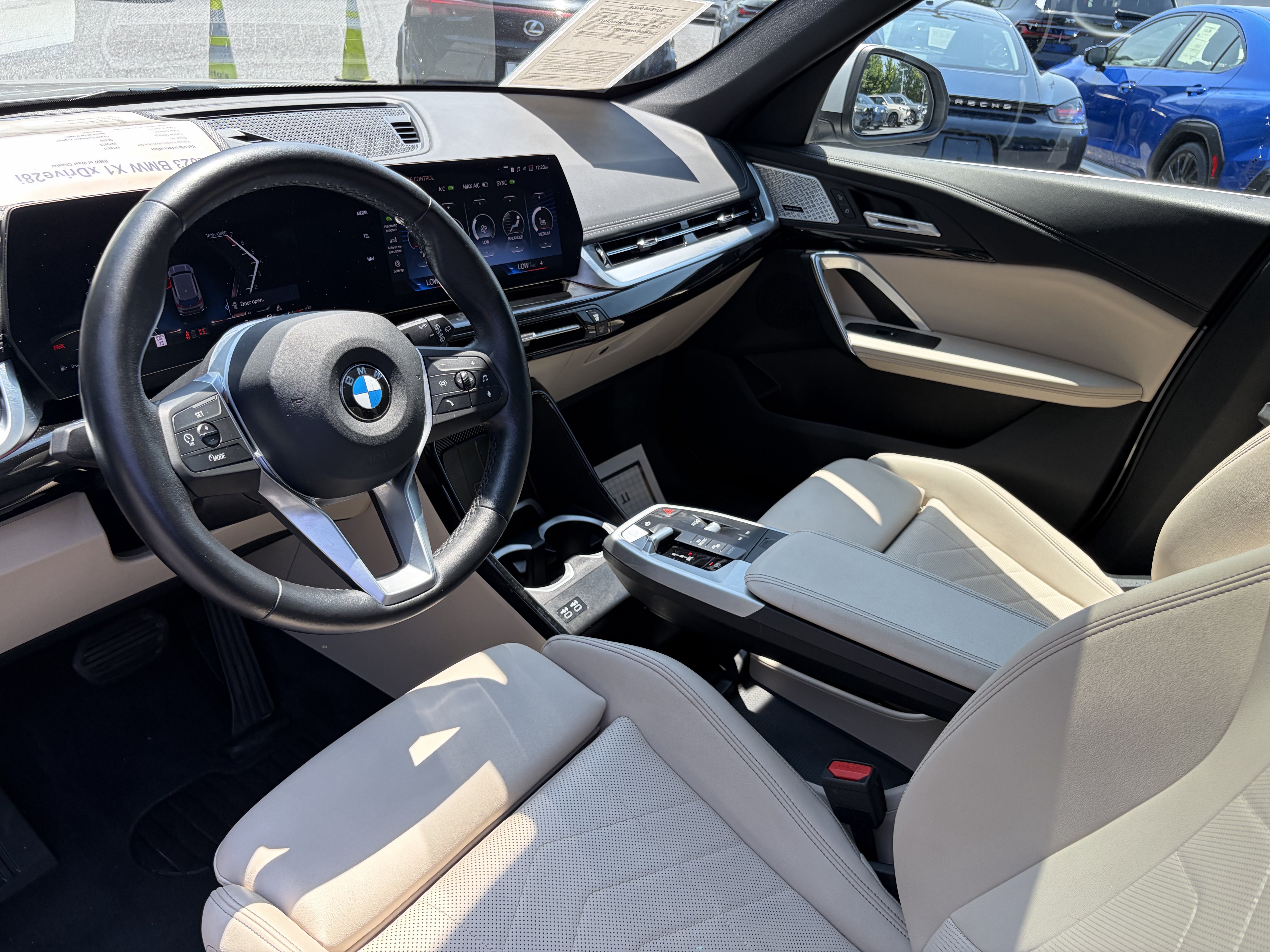 Used 2023 BMW X1 xDrive28i w/ Premium Package AWD/4WD image 11