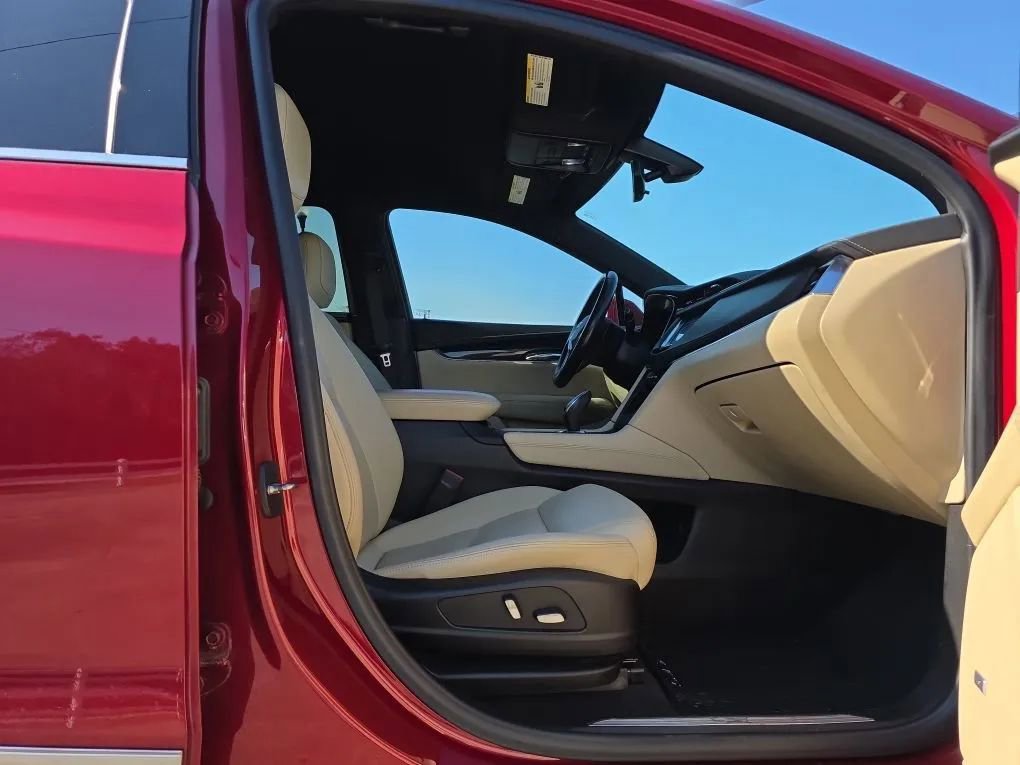 Used 2019 Cadillac XT5 AWD image 46