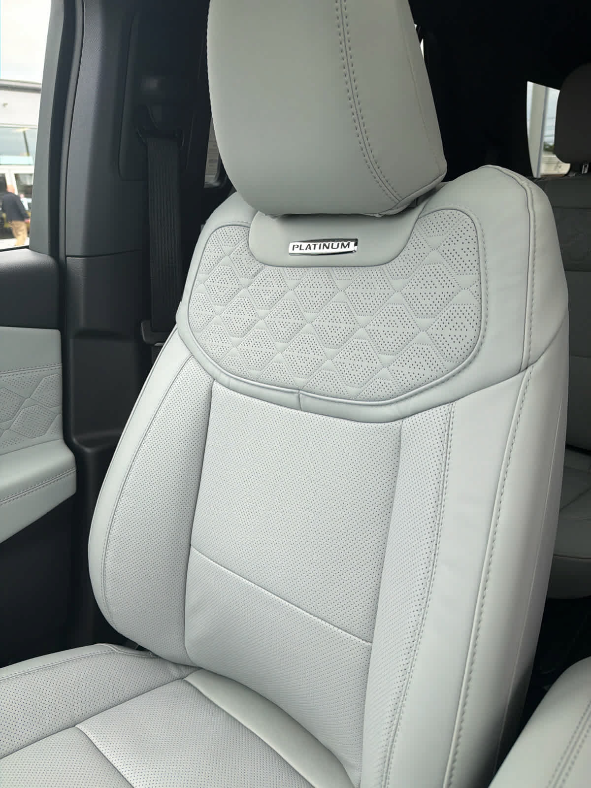New 2027 Ford Explorer Platinum w/ 3.0L Ultimate Package AWD/4WD image 8