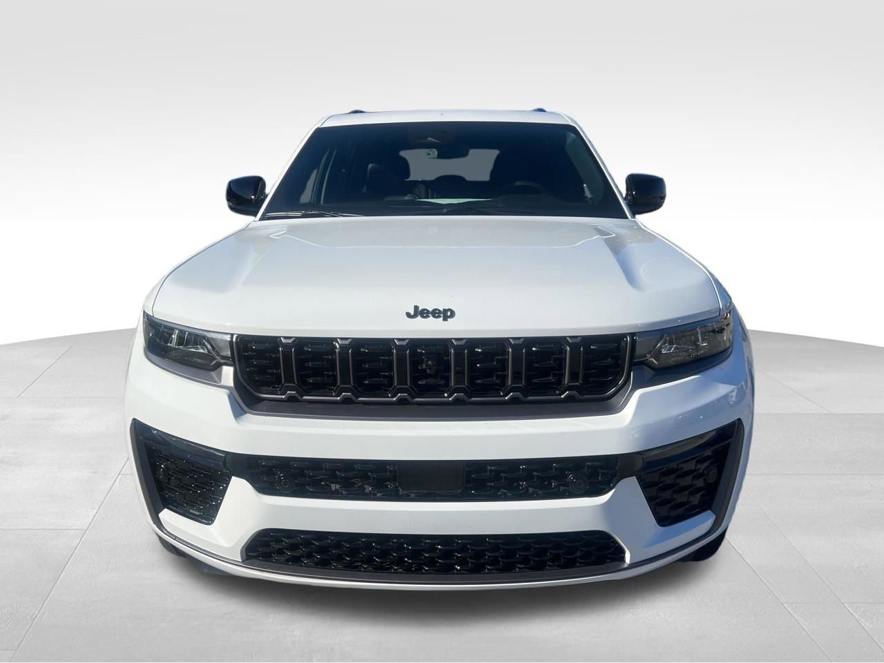 New 2026 Jeep Grand Cherokee Limited AWD/4WD image 8