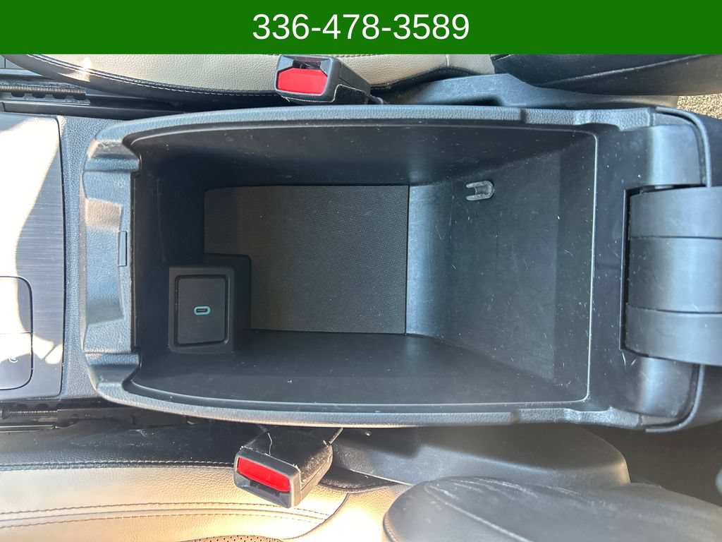 Used 2020 Ford Escape Titanium AWD/4WD image 26