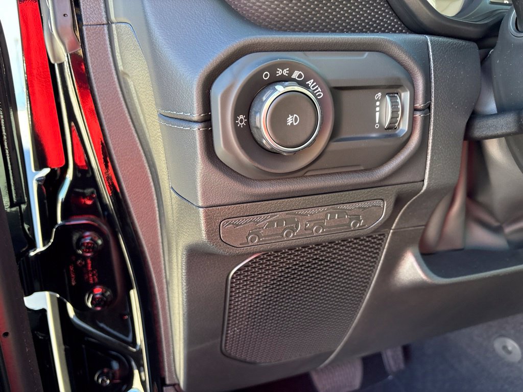 New 2027 Jeep Wrangler Unlimited Rubicon AWD/4WD image 11