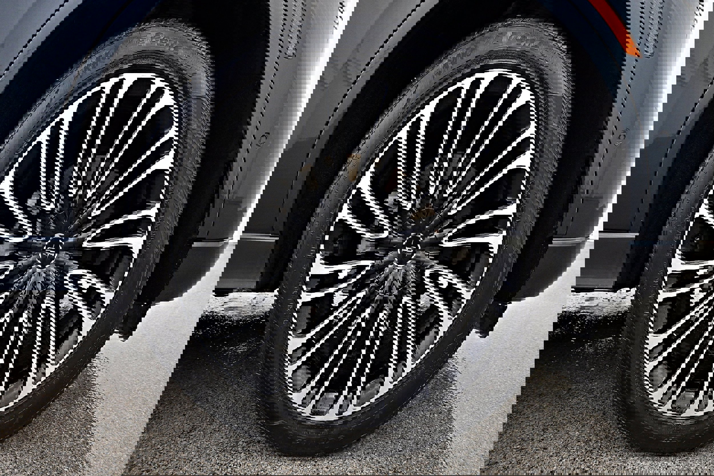 Used 2020 Lincoln Aviator Black Label w/ Dynamic Handling Package image 46