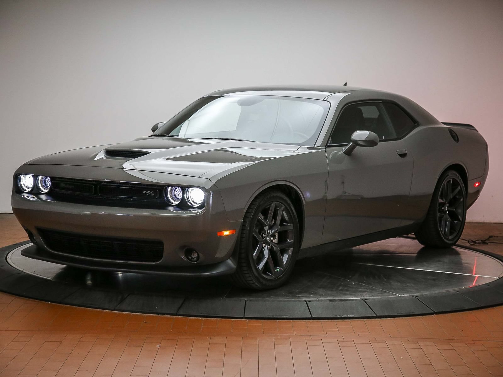 Used 2023 Dodge Challenger R/T w/ Plus Package RWD image 1