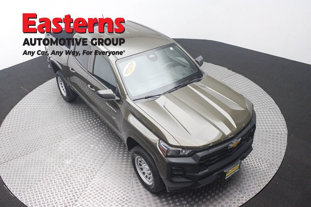 Used 2023 Chevrolet Colorado W/T RWD image 3