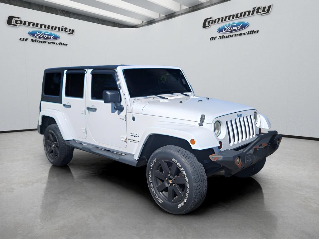 Used 2012 Jeep Wrangler Unlimited Sahara w/ Dual Top Group AWD/4WD image 3