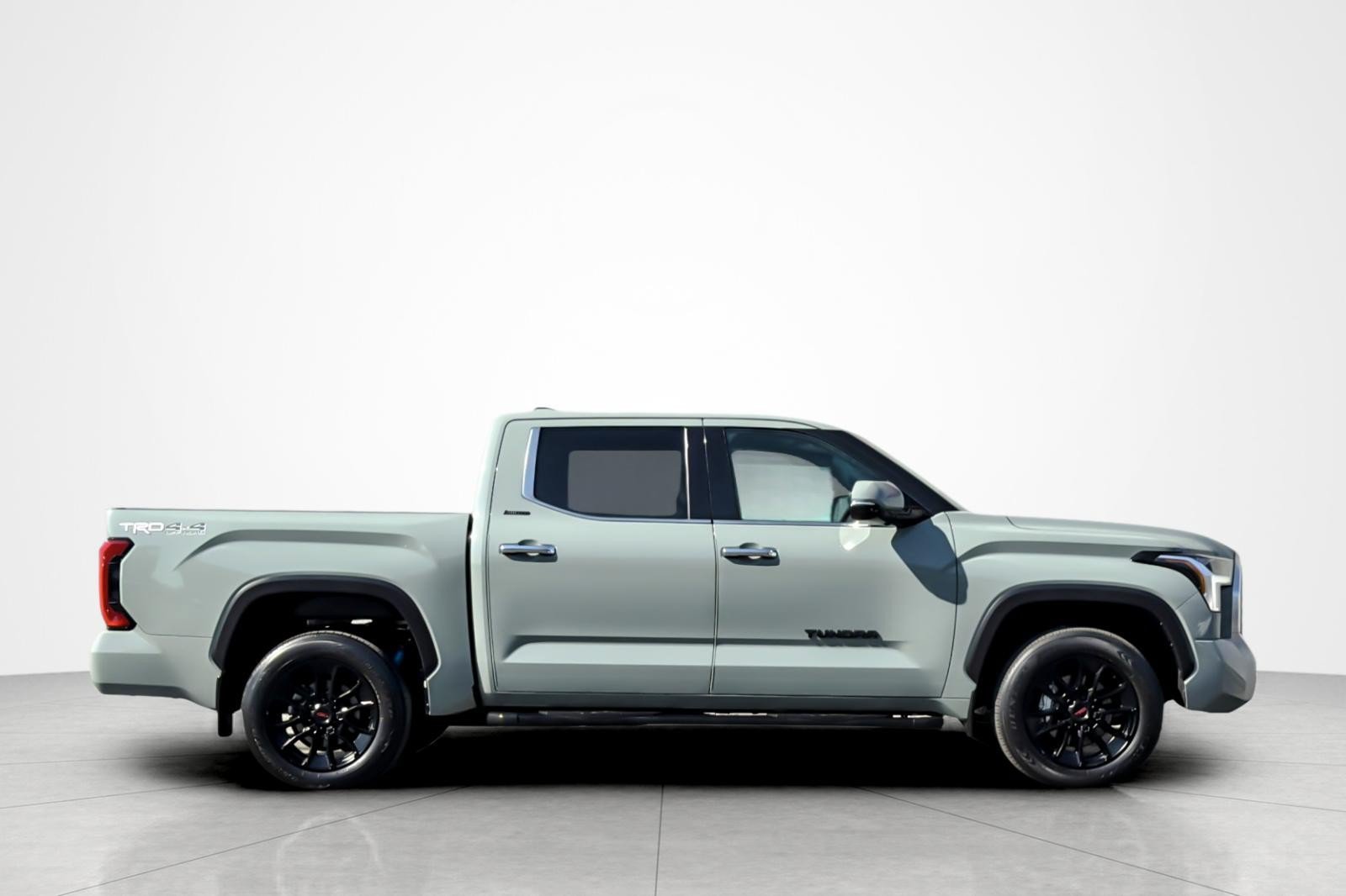 Used 2023 Toyota Tundra Limited w/ TRD Off-Road Package AWD/4WD image 6