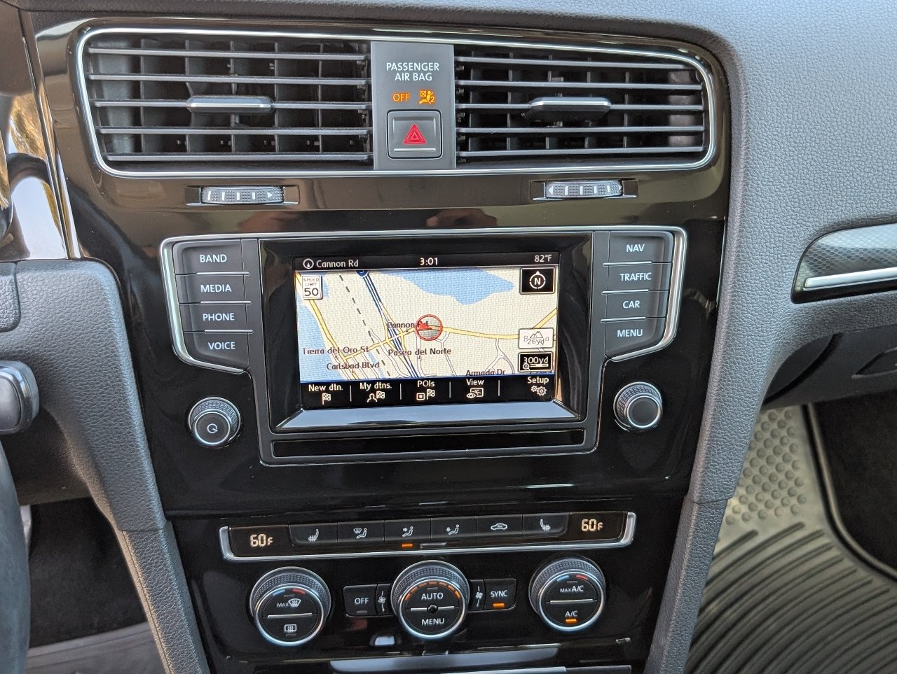 Used 2015 Volkswagen Golf TDI SEL FWD image 17