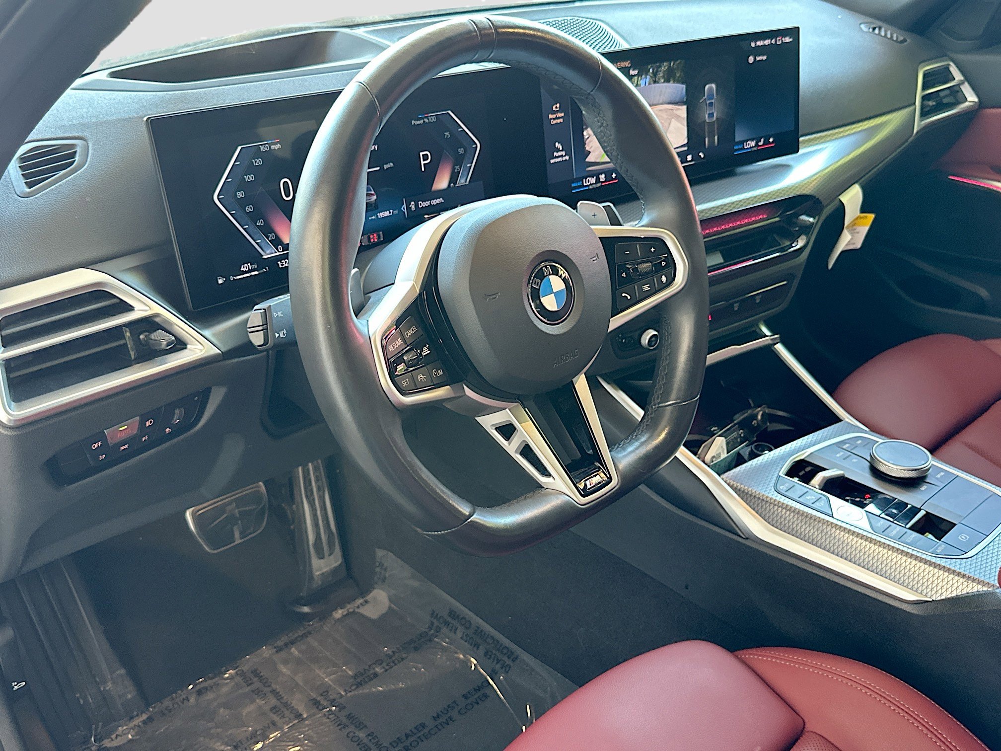 Certified 2025 BMW 330i Sedan w/ M Sport Package RWD image 9